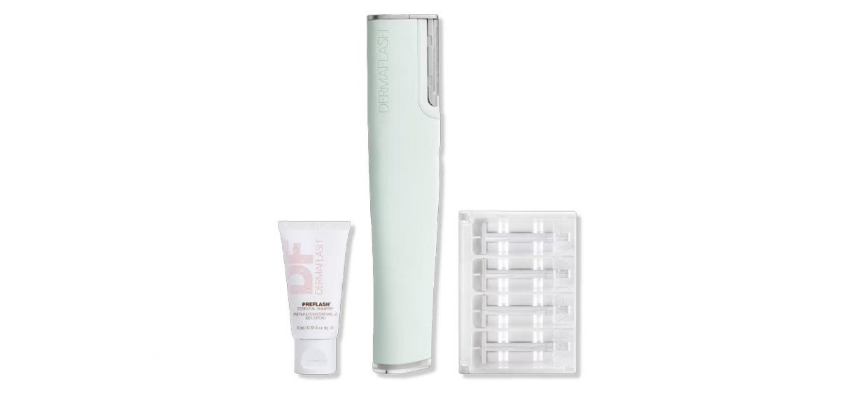 DERMAFLASH LUXE Advanced Sonic Dermaplaning Peach Fuzz Removal  DERMAFLASH LUXE Advanced Sonic Dermaplaning Peach Fuzz Removal